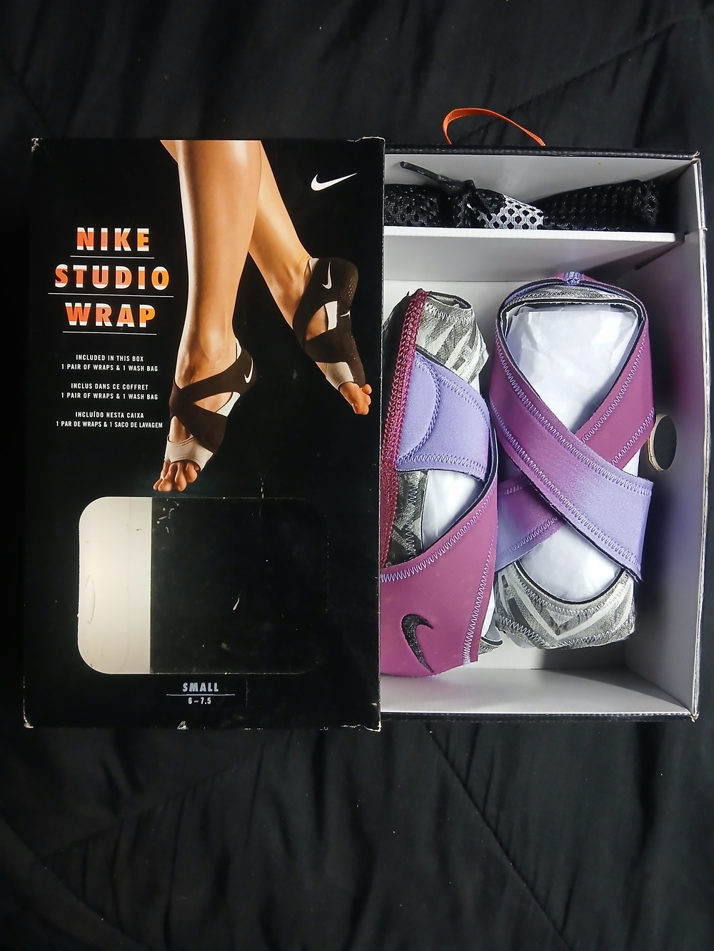 Nike Studio Wrap Barefoot Training Foot Wraps - Black and Orange - Picture 3 of 3